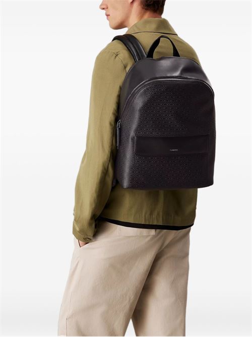 Zaino uomo nero con monogramma Calvin Klein | K50K5129590GK